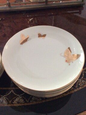 Takahashi Butterflies HAND Decorated In GOLD Motif 8 Dinner & 8 Dessert Plates